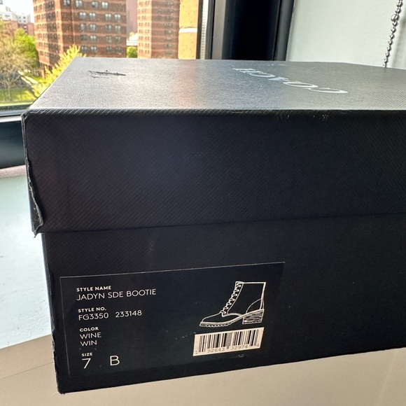 Coach Jadyn Booties Lace Up Combat Boots Suede Wine Red Sz 7 - Picture 4 of 5